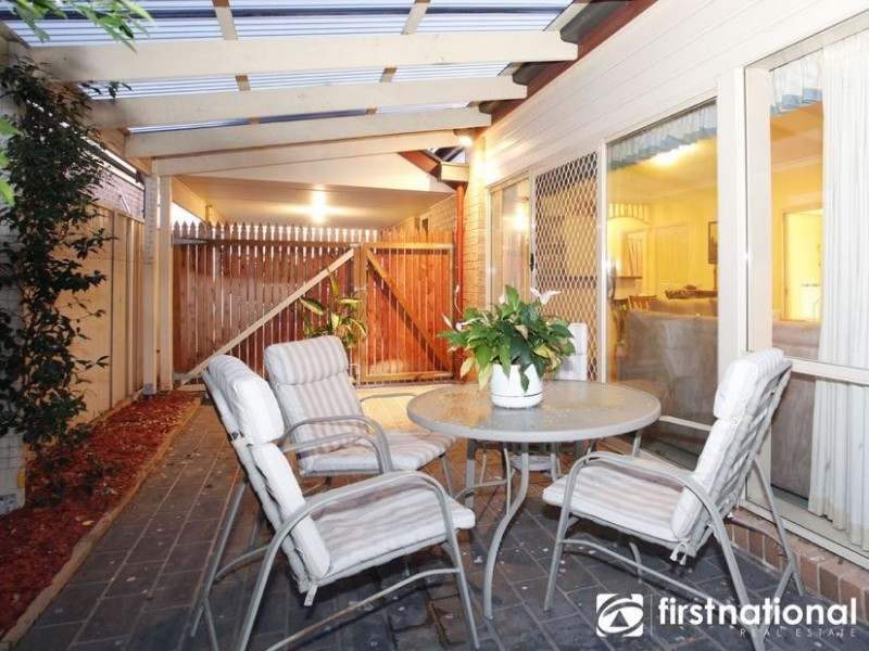 2 Mitchell Close, Pakenham VIC 3810