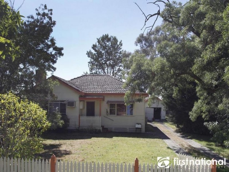 10 James Street, Pakenham VIC 3810