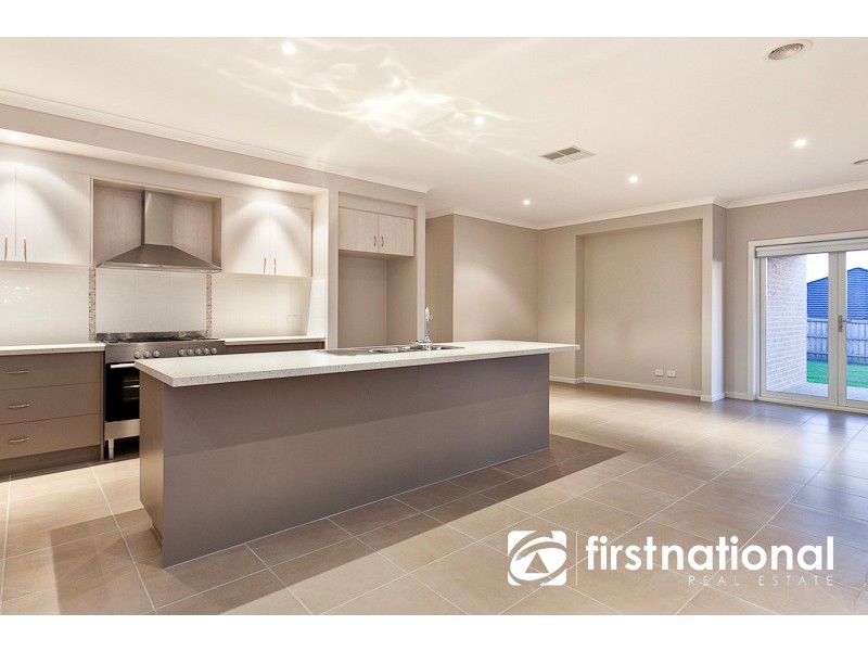 29 Arthur Phillip Drive, Pakenham VIC 3810