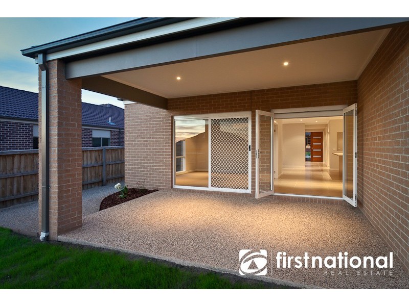 29 Arthur Phillip Drive, Pakenham VIC 3810