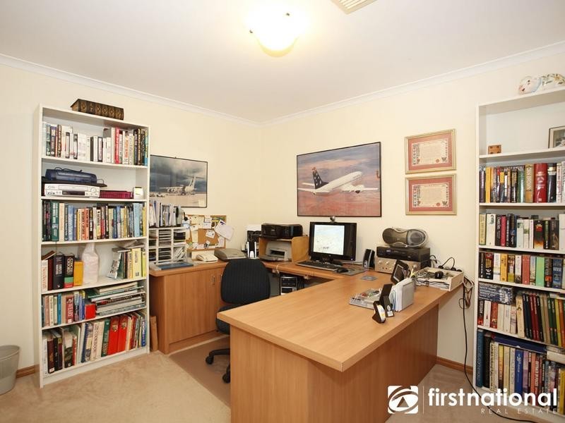 9 Highland Drive, Pakenham VIC 3810