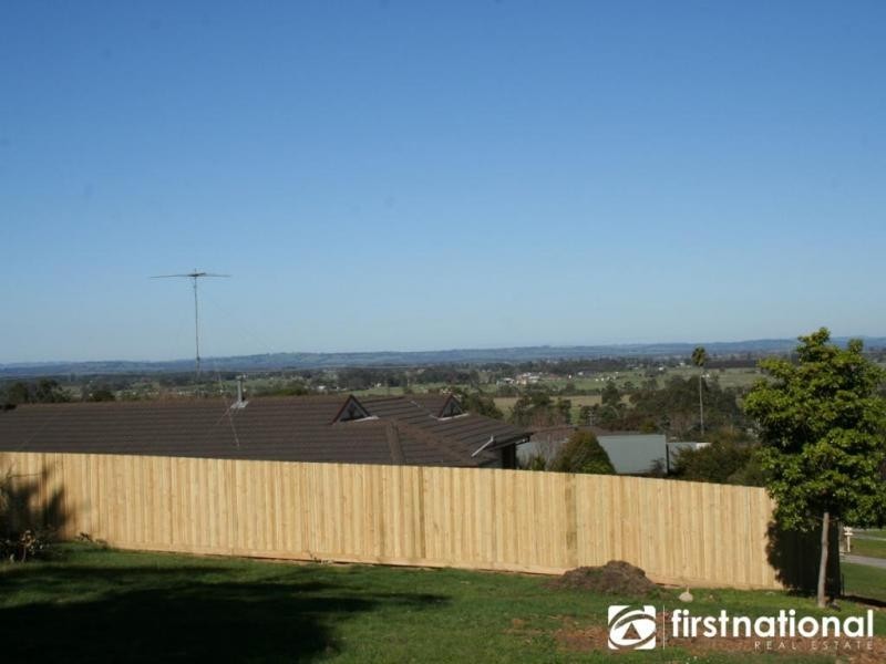 26 Campbell Street, Garfield VIC 3814