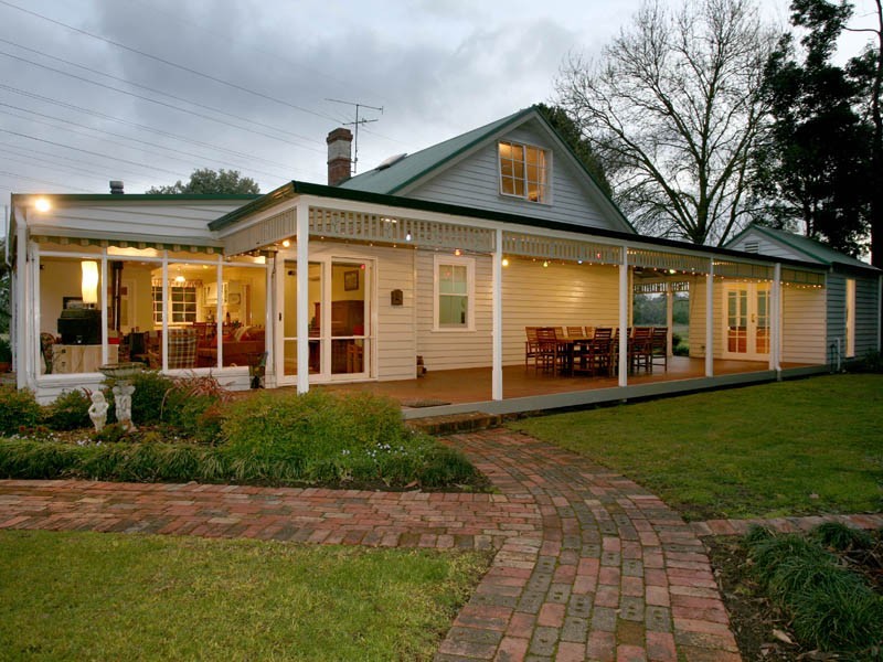 166 Toomuc Valley Road, Pakenham VIC 3810