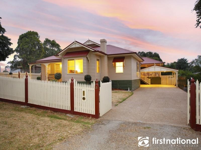 6 George Street, Bunyip VIC 3815