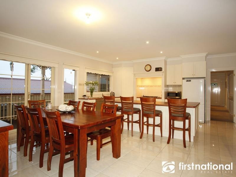 6 George Street, Bunyip VIC 3815