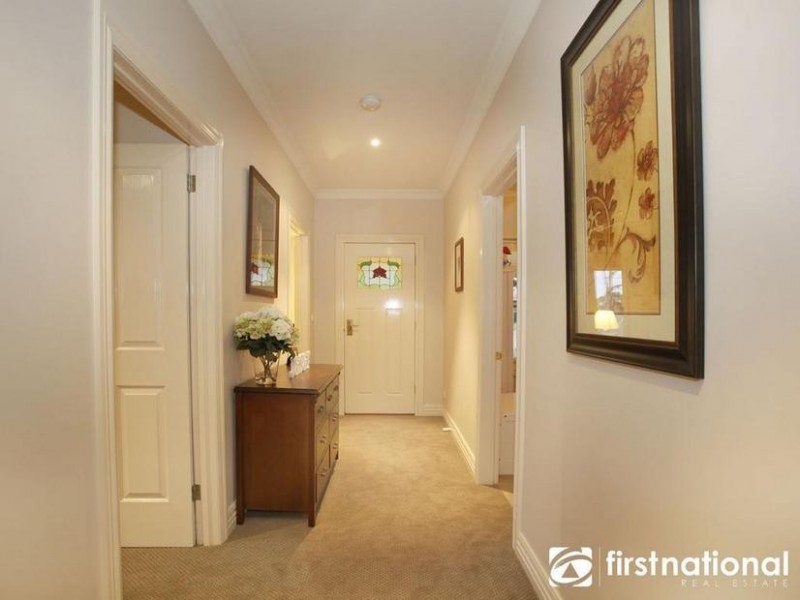 6 George Street, Bunyip VIC 3815
