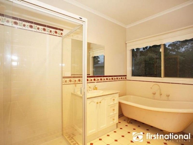 6 George Street, Bunyip VIC 3815