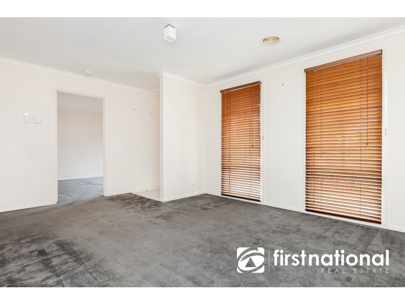 94 Sandalwood Drive, Pakenham VIC 3810