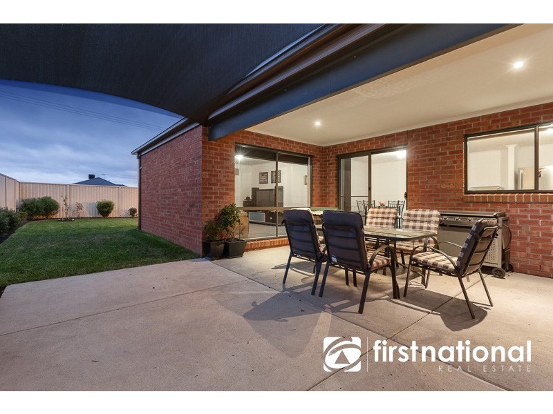22 Salvia Ave, Pakenham VIC 3810