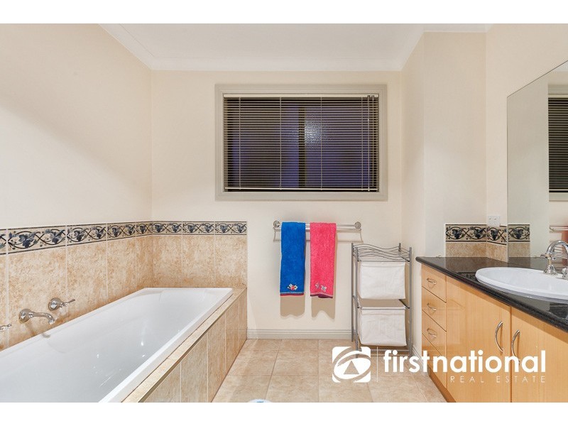 22 Hillrise Court, Pakenham VIC 3810