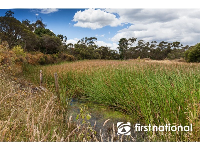 5 Roy Ross Court, Pakenham Upper VIC 3810