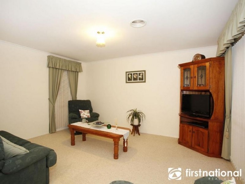 2/1 O’Shannessy Street, Pakenham VIC 3810