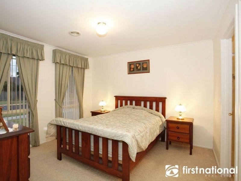 2/1 O’Shannessy Street, Pakenham VIC 3810