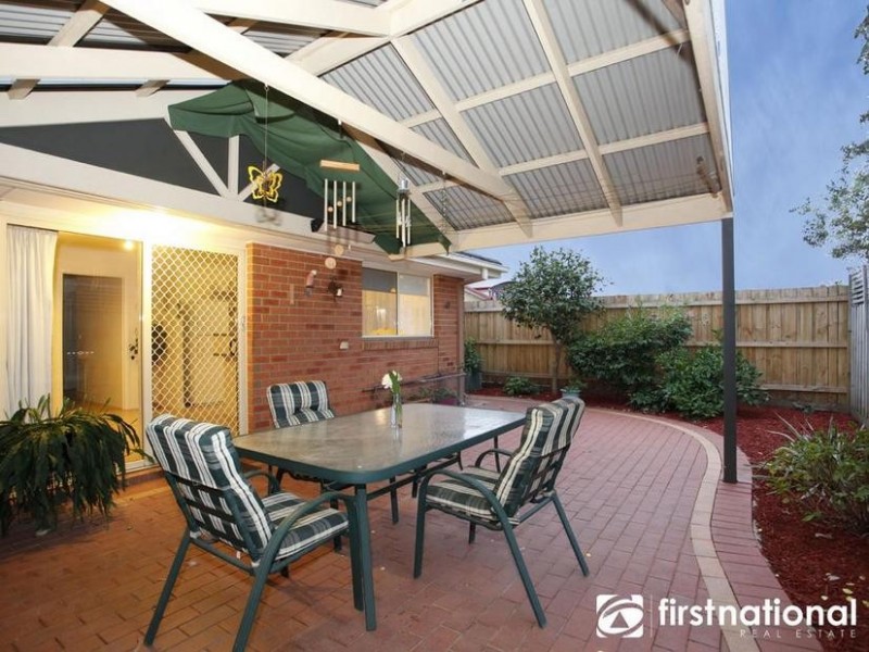 2/1 O’Shannessy Street, Pakenham VIC 3810