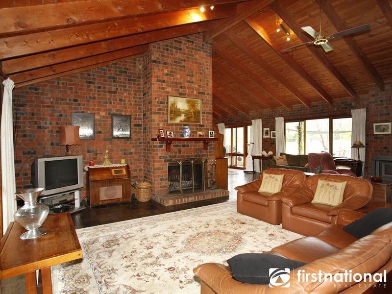 425 Bessie Creek Road, Nar Nar Goon North VIC 3812