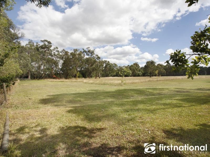 425 Bessie Creek Road, Nar Nar Goon North VIC 3812