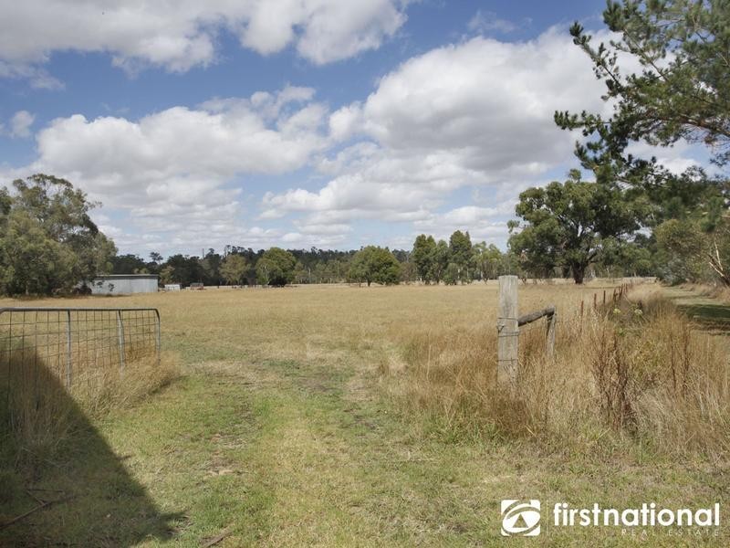 425 Bessie Creek Road, Nar Nar Goon North VIC 3812