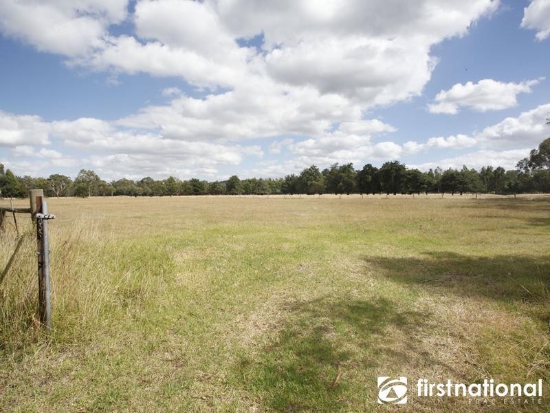 425 Bessie Creek Road, Nar Nar Goon North VIC 3812