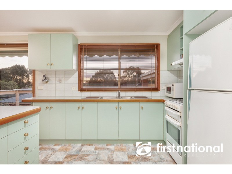 6 Settlers Hill Rise, Pakenham VIC 3810