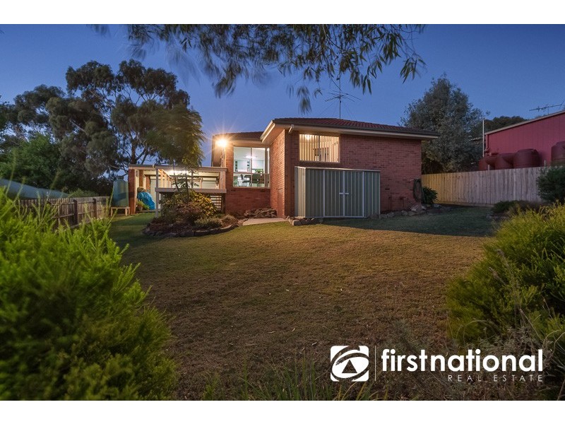 6 Settlers Hill Rise, Pakenham VIC 3810