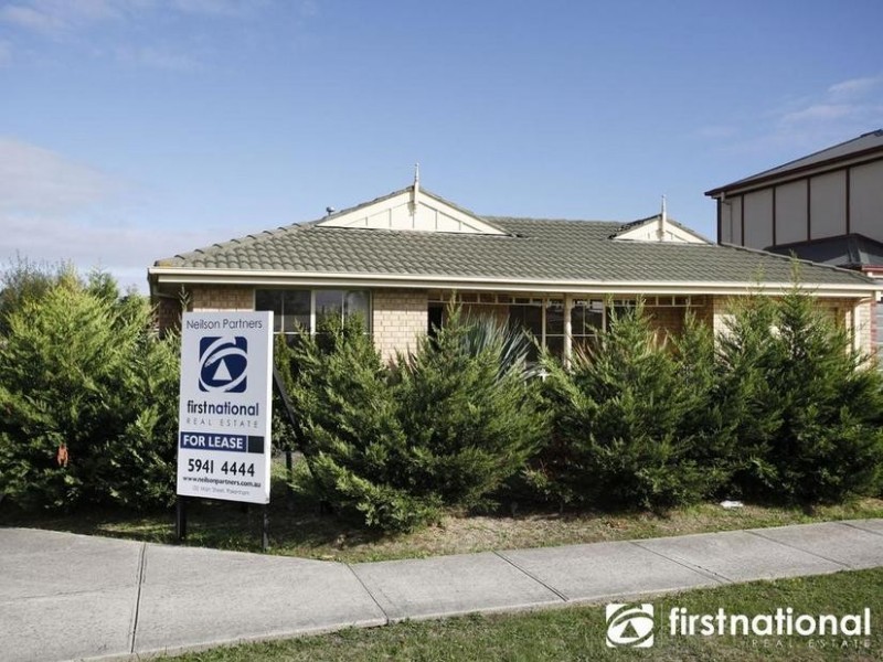 23 Grice Quadrant, Pakenham VIC 3810
