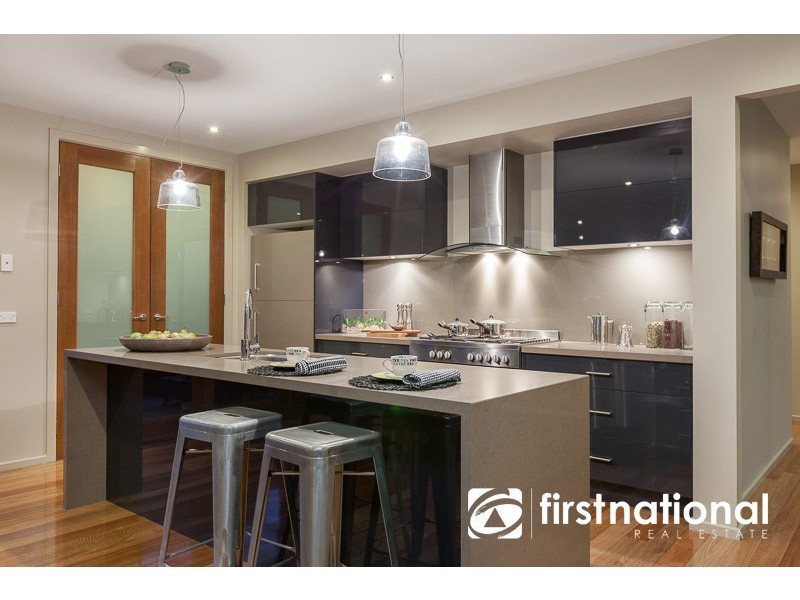 30 Emu Bush Drive, Cranbourne West VIC 3977