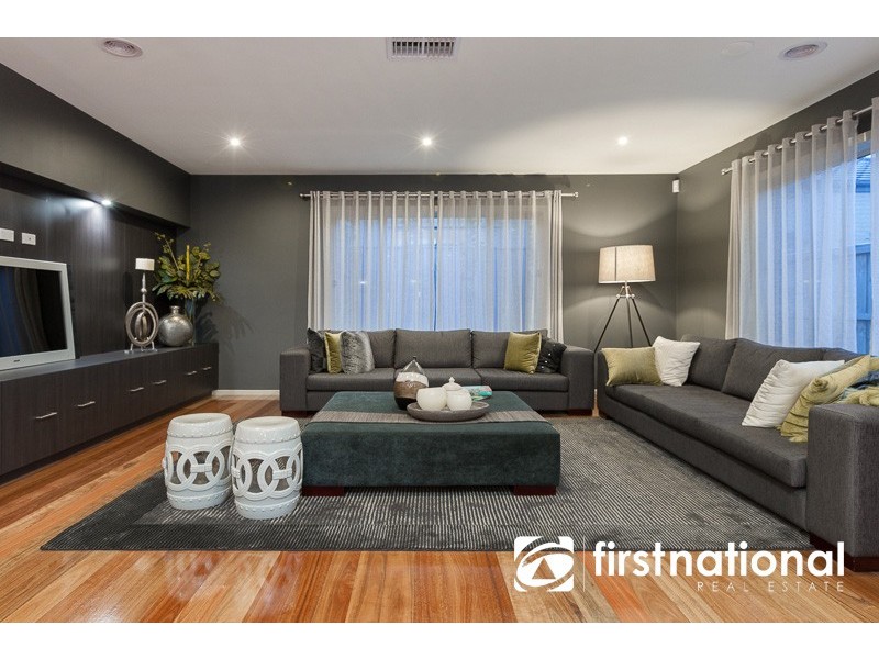 30 Emu Bush Drive, Cranbourne West VIC 3977