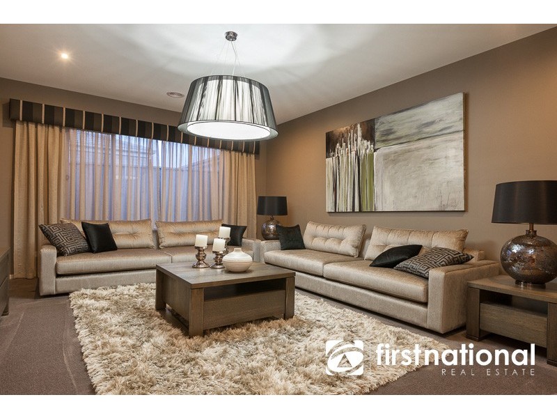 30 Emu Bush Drive, Cranbourne West VIC 3977