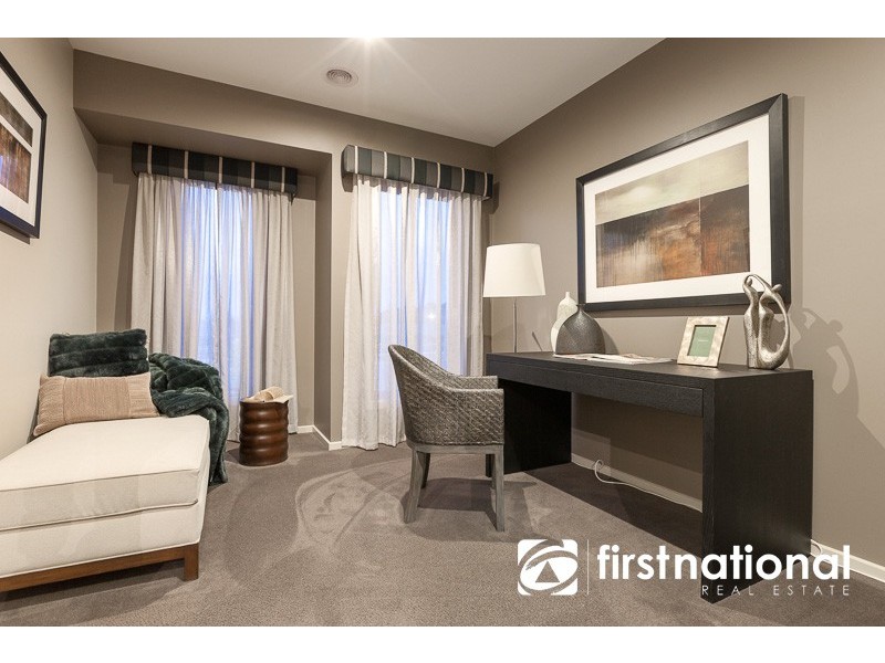 30 Emu Bush Drive, Cranbourne West VIC 3977