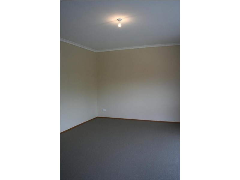 4/55 Main Street, Pakenham VIC 3810