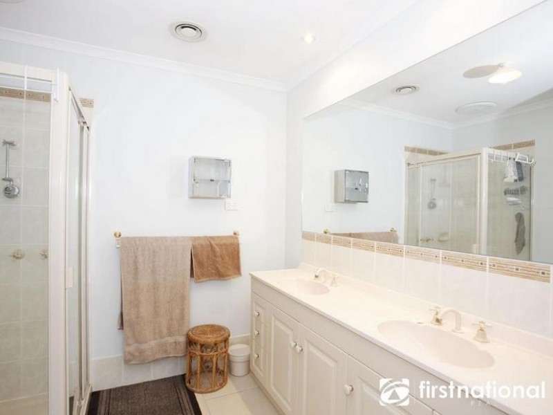 23 Hartsmere Drive, Berwick VIC 3806