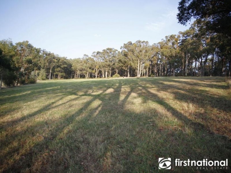 990 Pakenham Road, Pakenham Upper VIC 3810