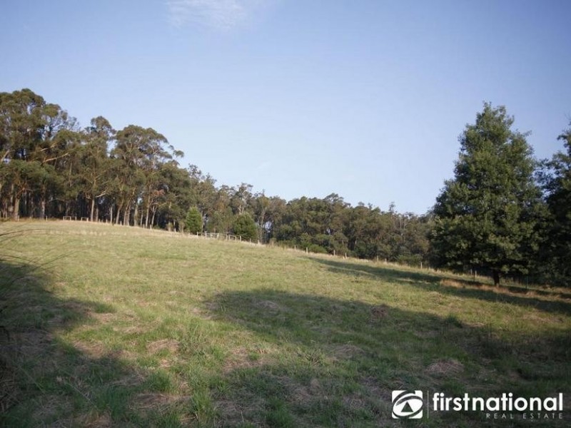 990 Pakenham Road, Pakenham Upper VIC 3810