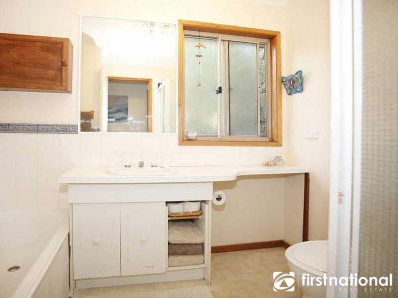 990 Pakenham Road, Pakenham Upper VIC 3810