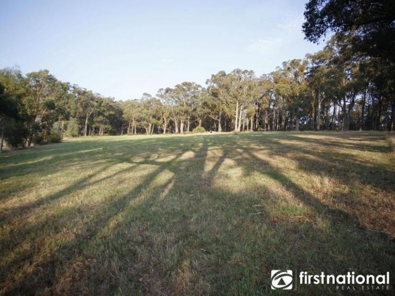 990 Pakenham Road, Pakenham Upper VIC 3810