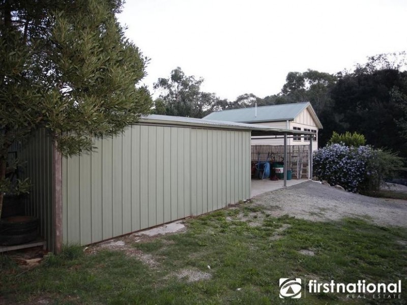 990 Pakenham Road, Pakenham Upper VIC 3810