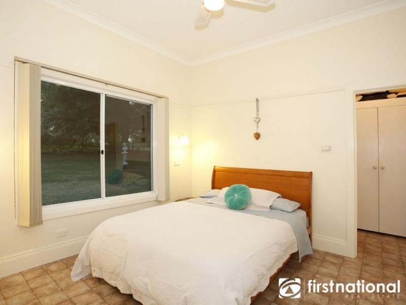 33 Garfield Road, Garfield VIC 3814