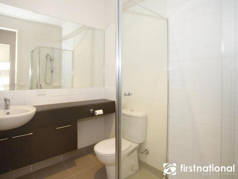 30 Edgeware Close, Pakenham VIC 3810