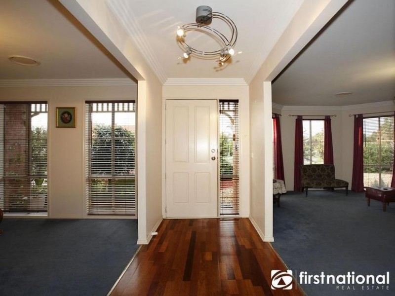 51 Hartland Circuit, Pakenham VIC 3810