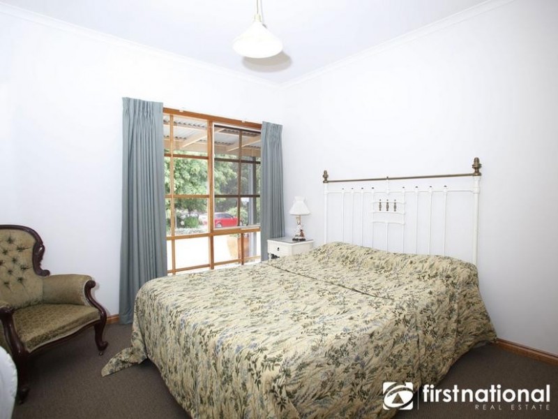 70 Sanders Road, Garfield North VIC 3814