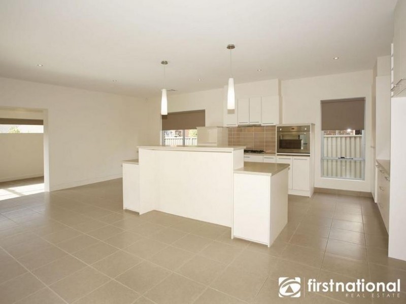 12 Arbour Rise, Pakenham VIC 3810