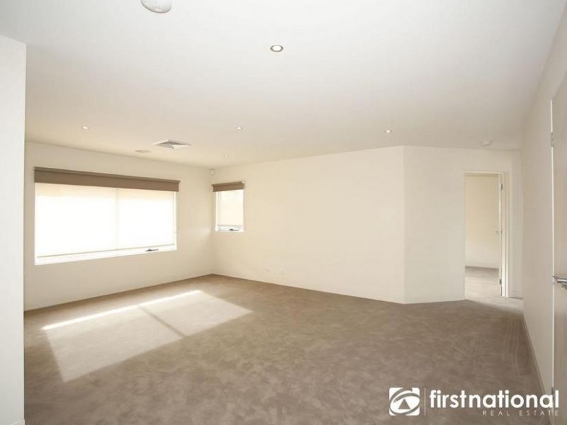 12 Arbour Rise, Pakenham VIC 3810