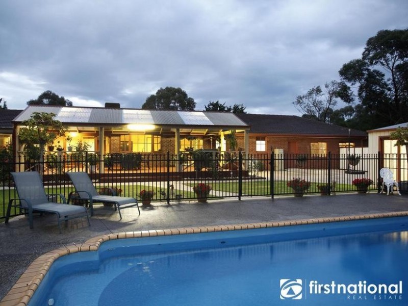 33 Home Road, Nar Nar Goon VIC 3812