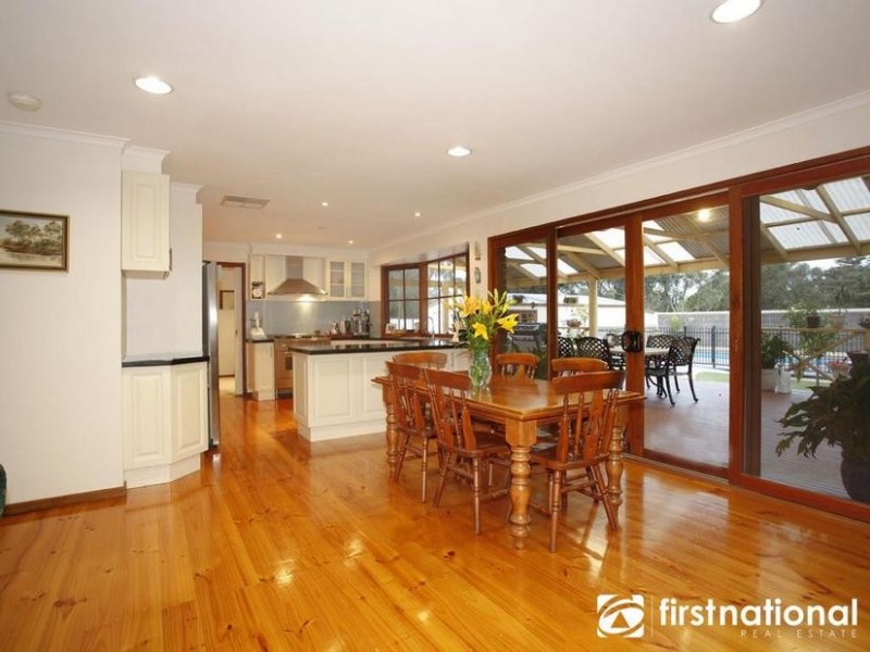 33 Home Rd, Nar Nar Goon VIC 3812