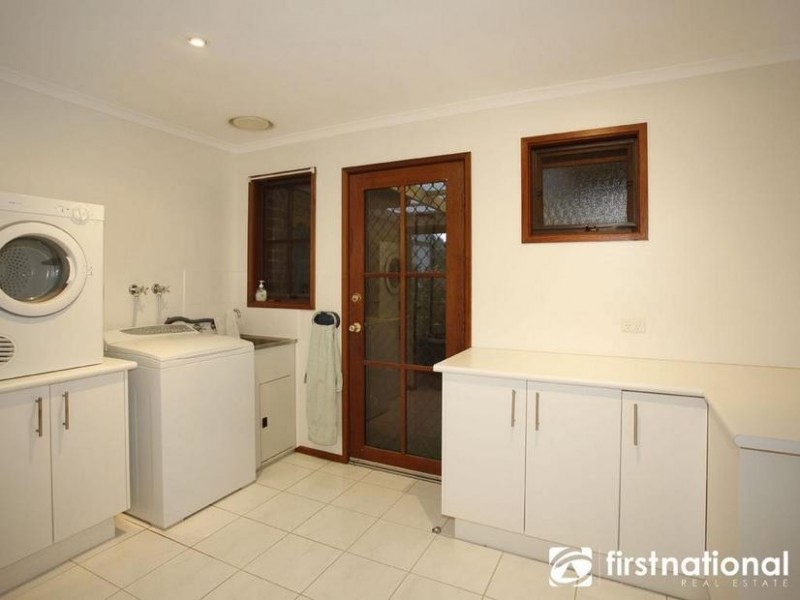 33 Home Rd, Nar Nar Goon VIC 3812