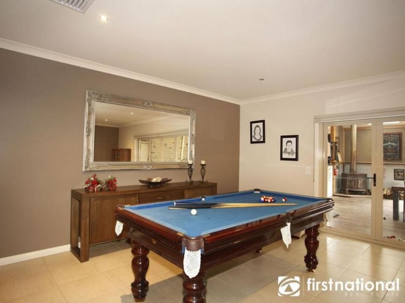 14 McAuley Avenue, Pakenham VIC 3810