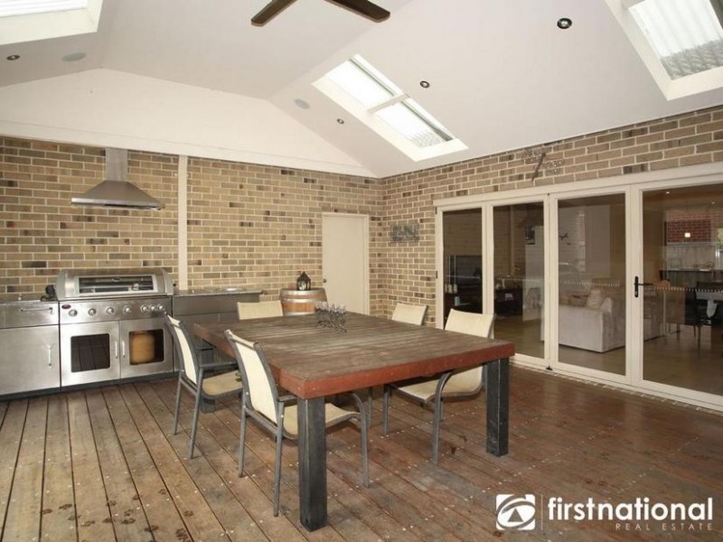 14 McAuley Avenue, Pakenham VIC 3810