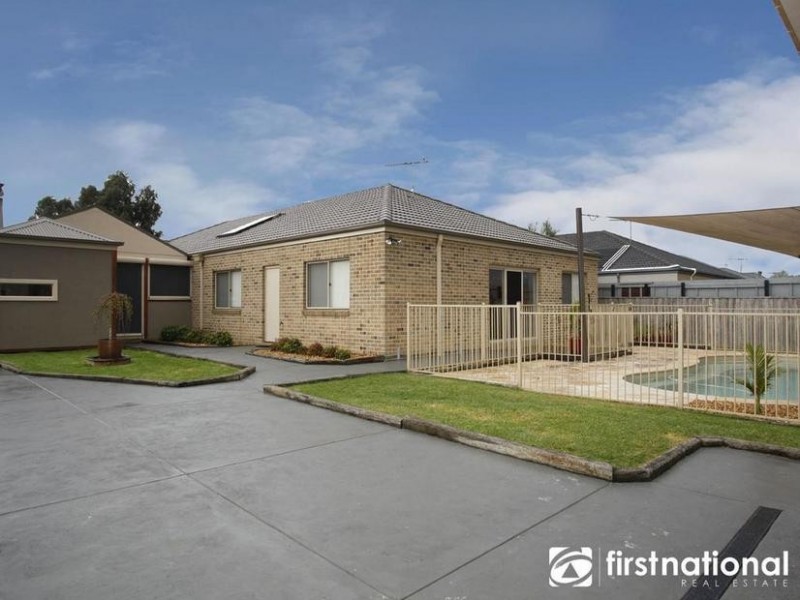 14 McAuley Avenue, Pakenham VIC 3810