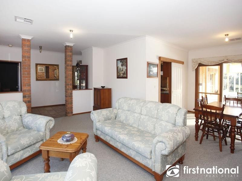 75 Oakview Lane, Nar Nar Goon VIC 3812