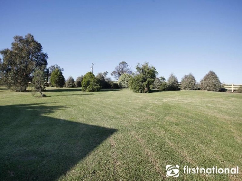 75 Oakview Lane, Nar Nar Goon VIC 3812